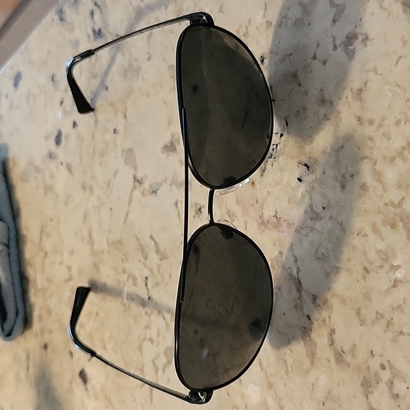 Michael Kors MK5016 Pilot Sunglasses for Men for Women, black color. - Picture 10 of 10